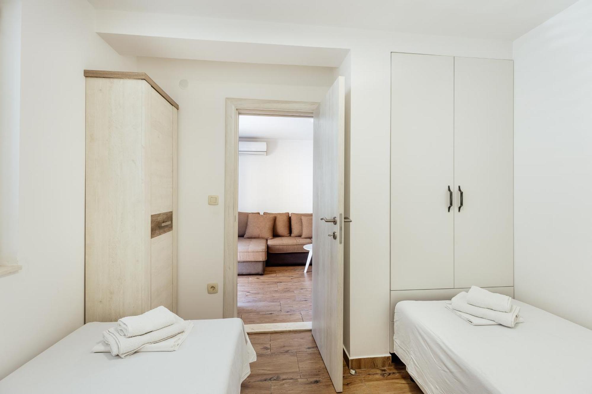 Premium Spot Apartments Herceg Novi Room photo