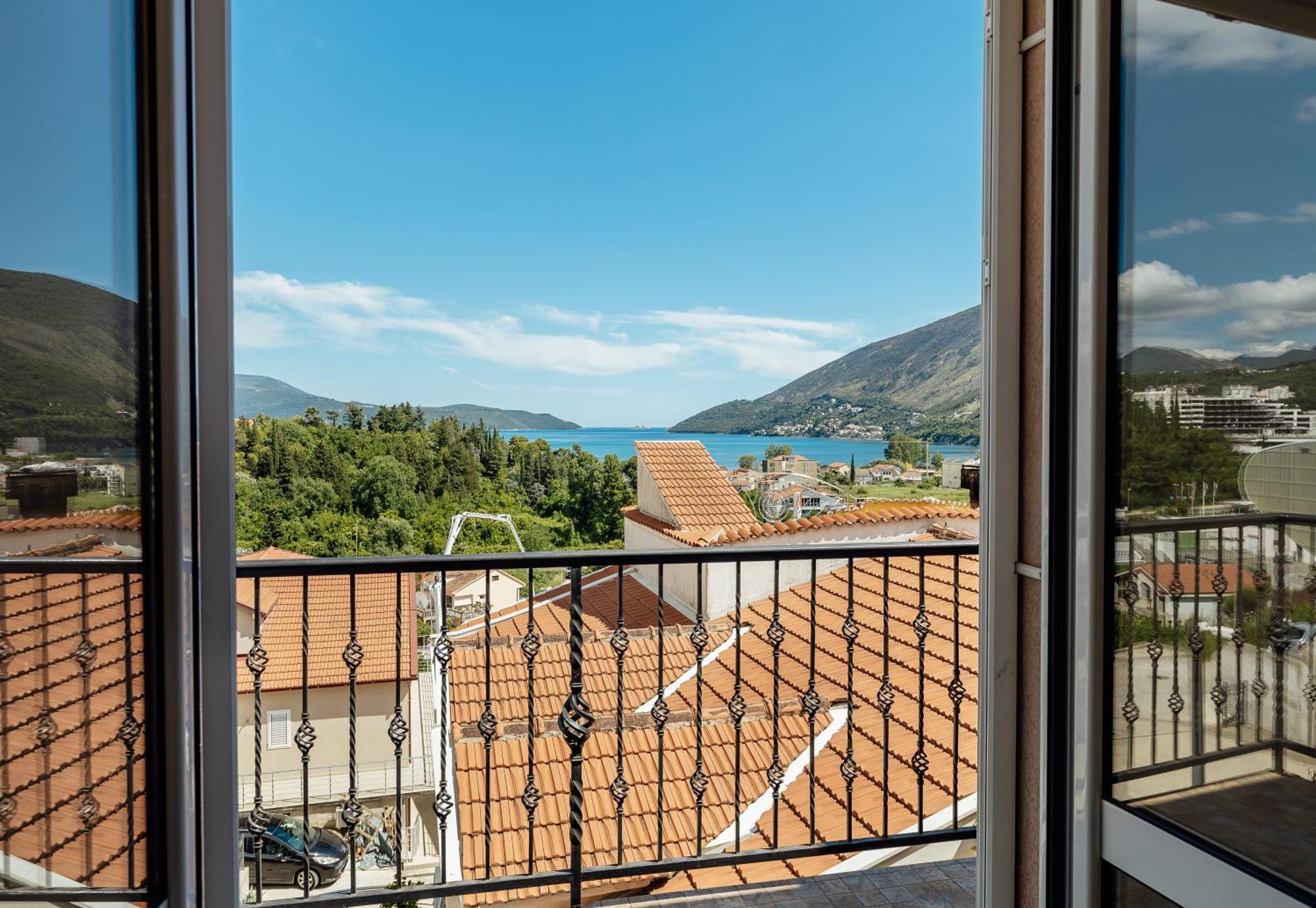 Premium Spot Apartments Herceg Novi Exterior photo